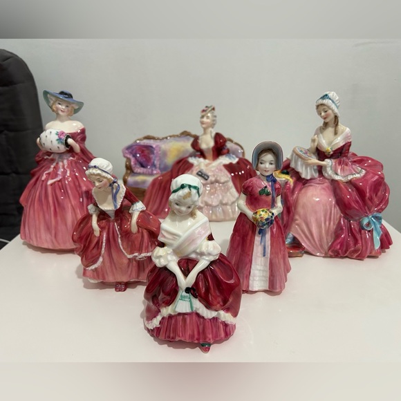 Royal Doulton Vintage Figurine Penelope - Picture 7 of 7